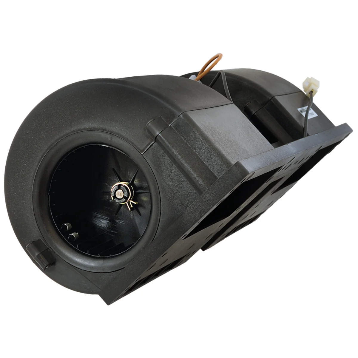 Kupeen tuuletinmoottori 12V sopii L30B