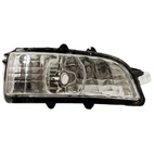 Vilkku, ulkovalon peili sopii Volvoon