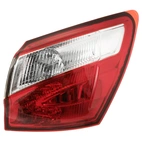 Takavalolamppu, sopii Nissan Qashqai