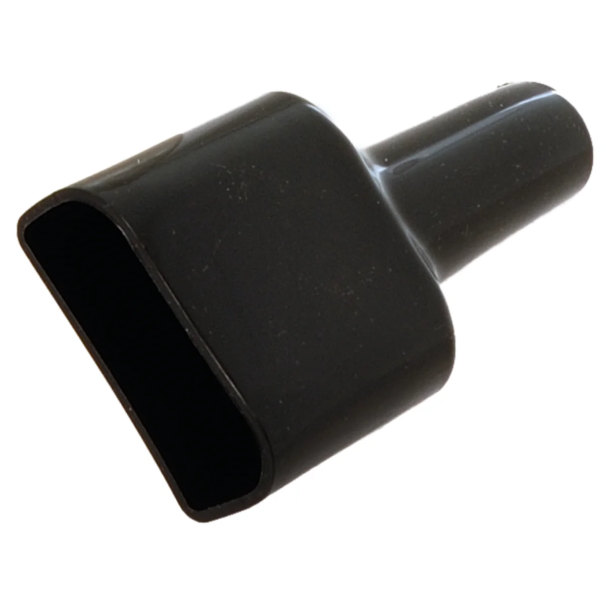 Käsittää akkupistorasia 50A