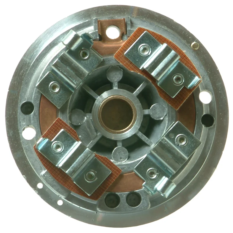 Hiiliharjanpidin pääty M45, Starttimoottori