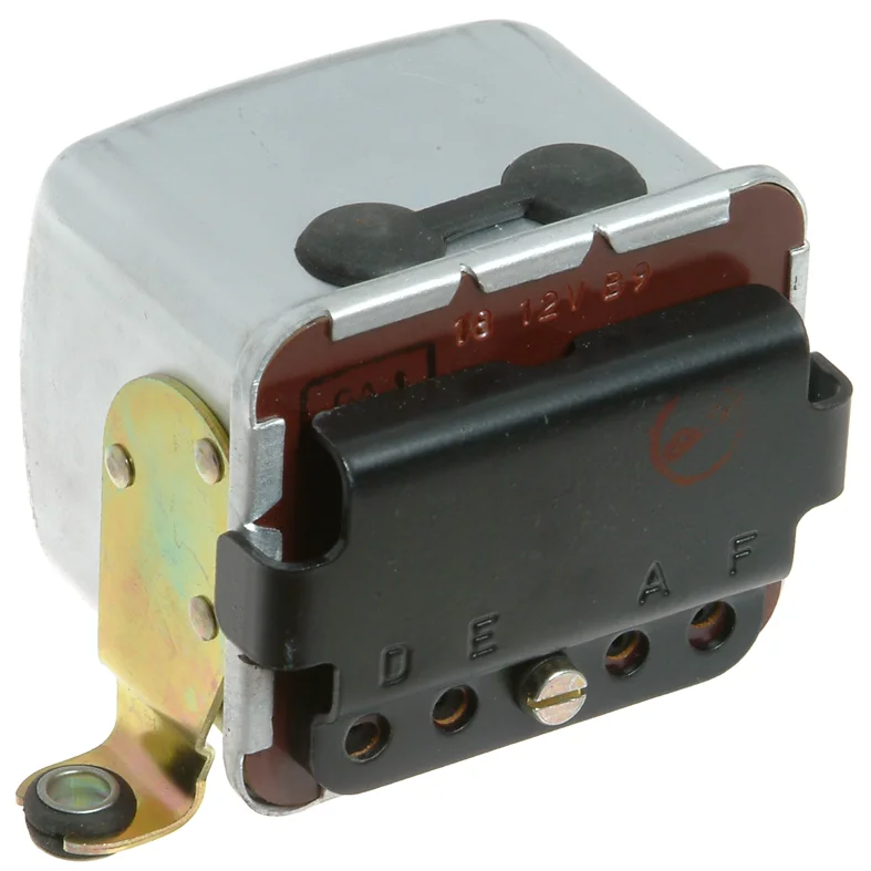 Jännitteensäädin LU NCB 113, 14V-11A