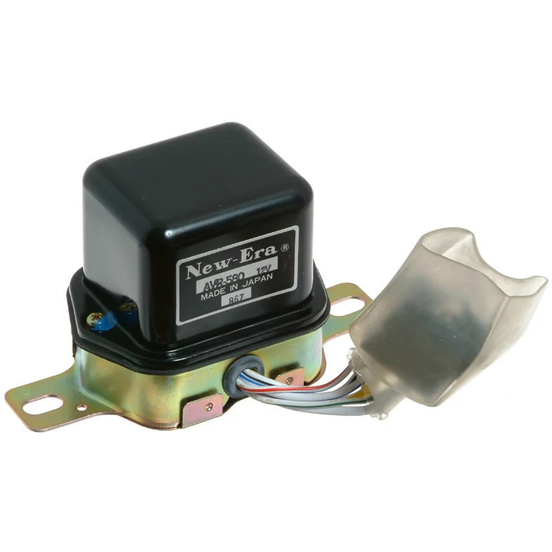 Jännitteensäädin 026000-3810, 12V