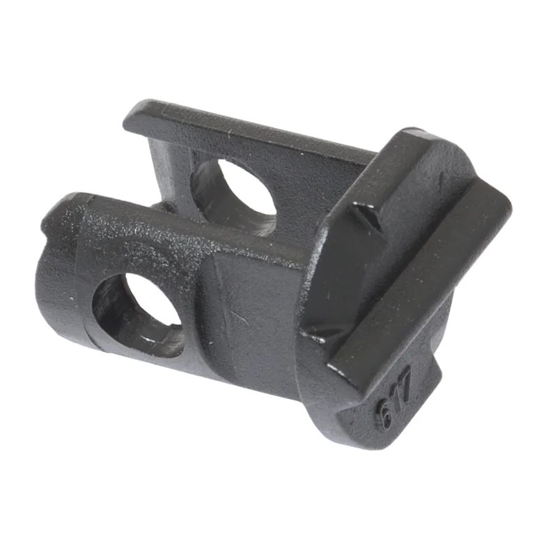 Häntälaitteen kiinnike 28mm, 218 sarjaa. Bos