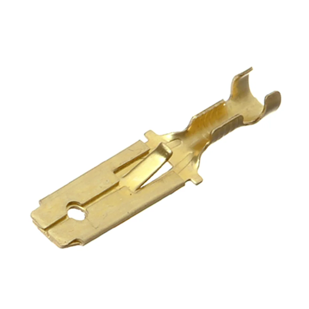 Hampaan levyjohdin eristävä, 6,3 mm, 100 kpl