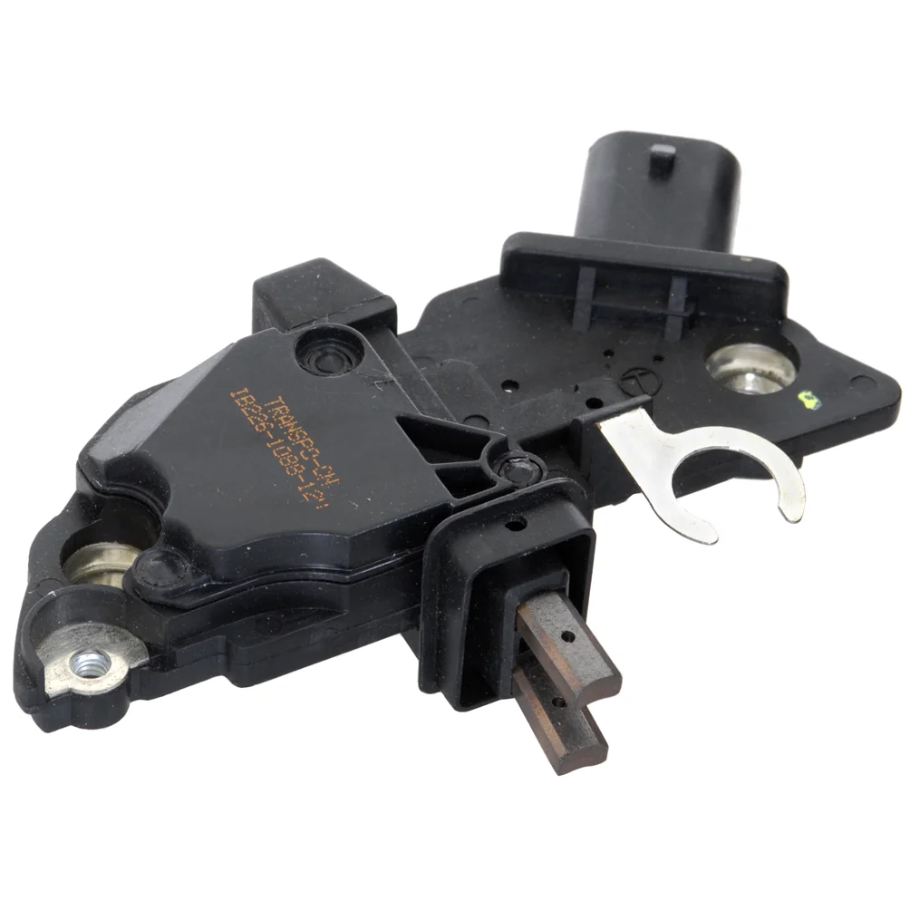 Jännitteensäädin F00M145226, 12V