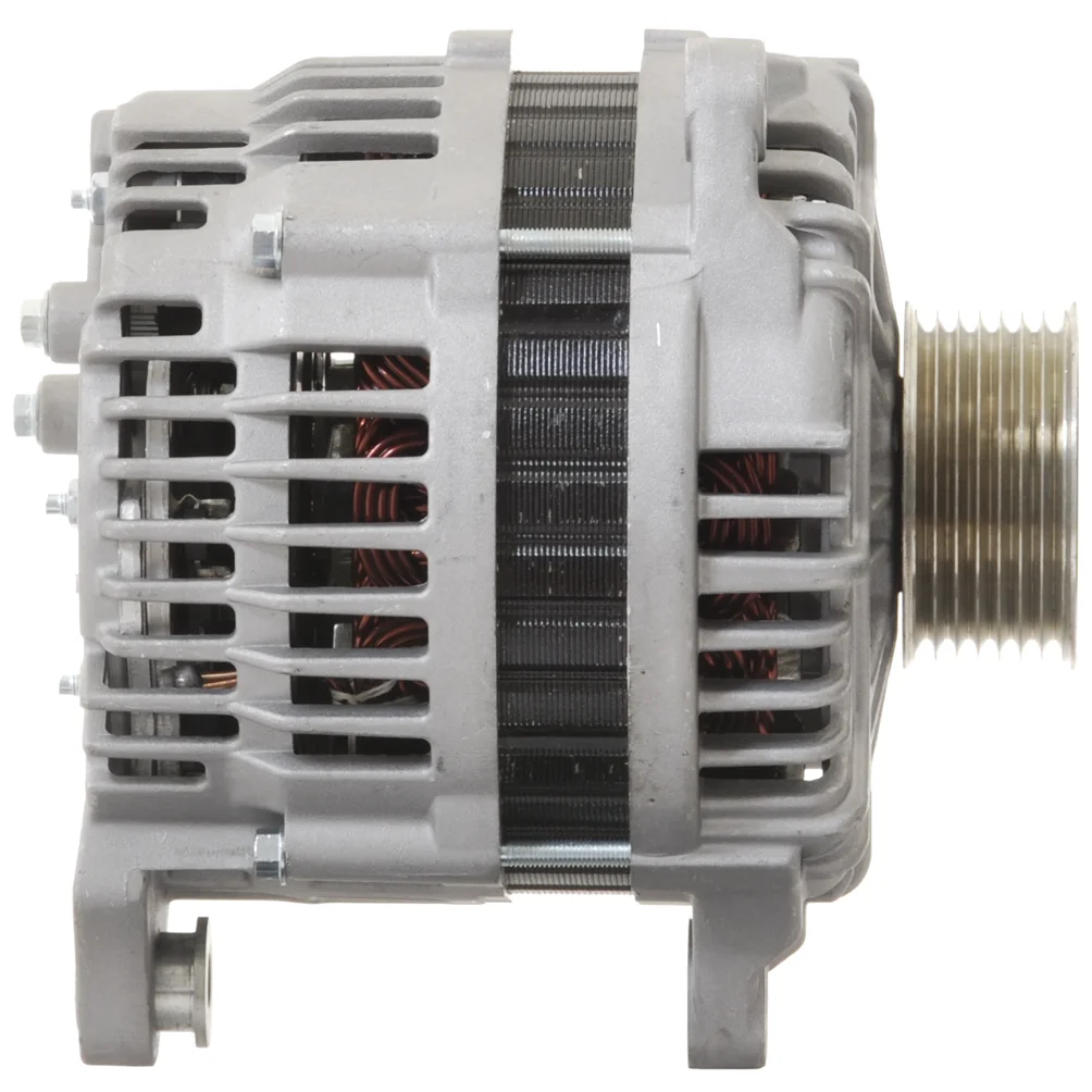 Nissan Titan Laturi