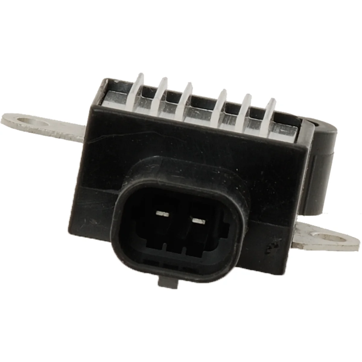 Jännitteensäädin ND 126600-3240, 14V