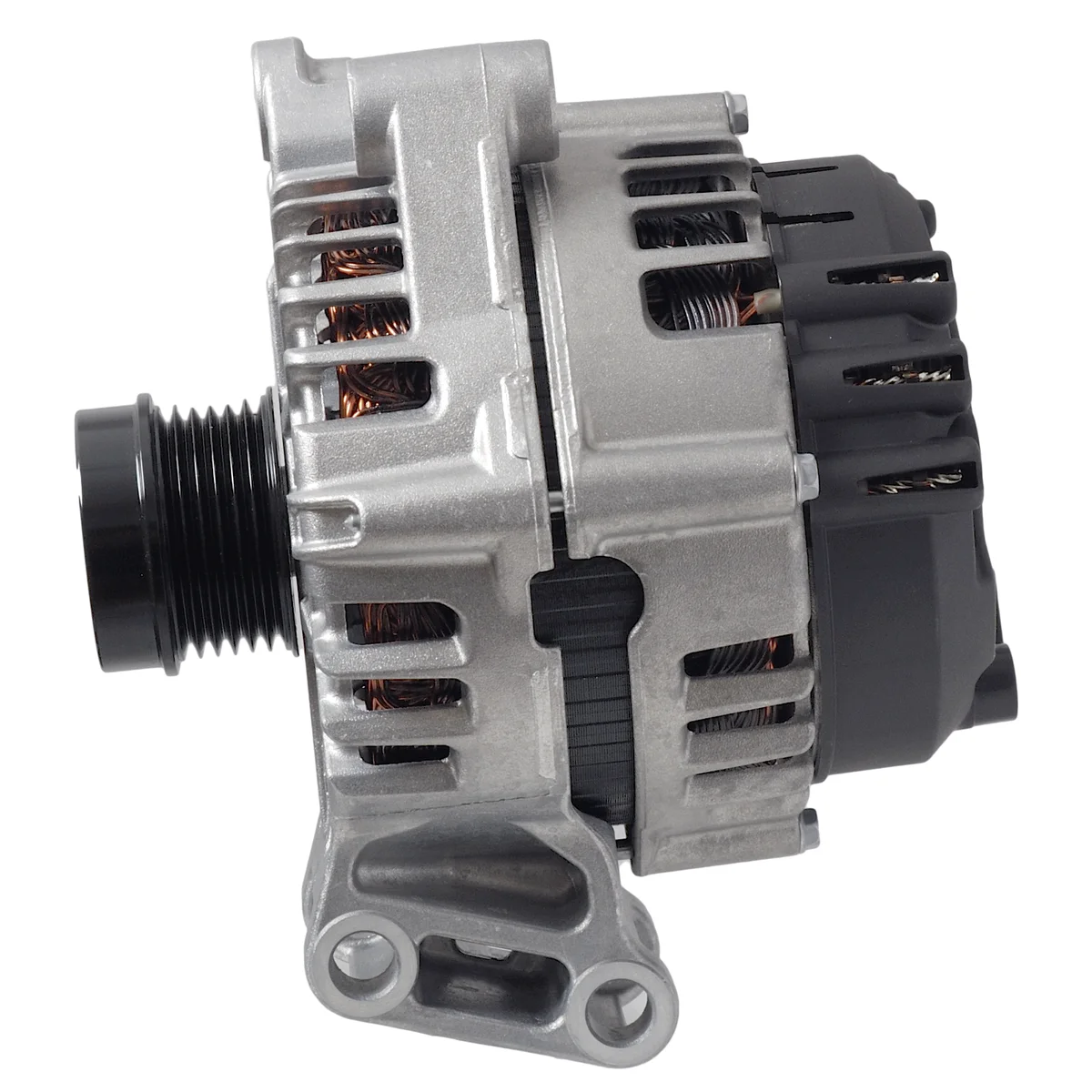 Laturi 12V-180A sopii Volvolle